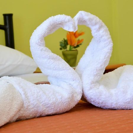 Alex-Giannis Apartments, Барбати Екстериор снимка